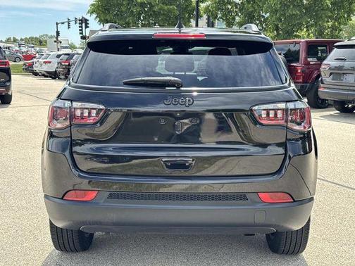 Diamond Black 2024 Jeep Compass Latitude