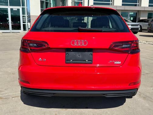 2016 Audi A3 e-tron 1.4T Premium