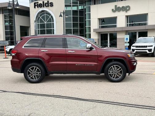 Velvet Red Pearlcoat 2022 Jeep Grand Cherokee WK Limited