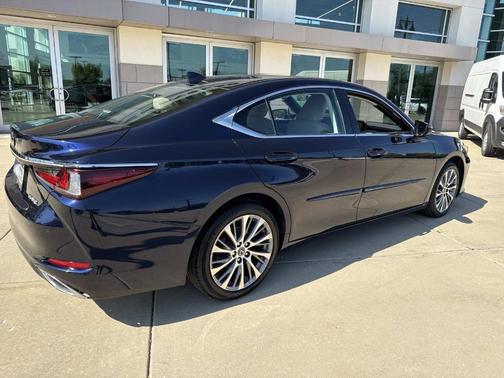 2019 Lexus ES 350 