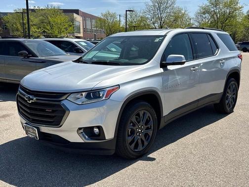 Silver Ice Metallic 2020 Chevrolet Traverse RS