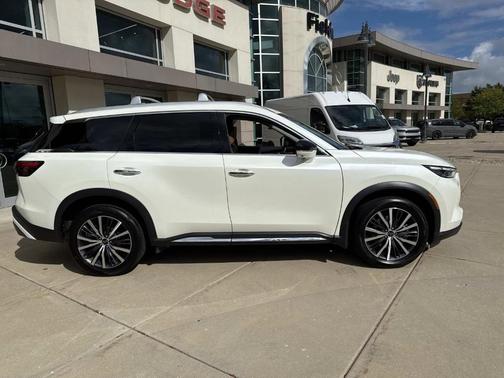 2023 INFINITI QX60 SENSORY