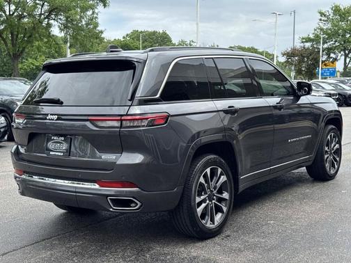 Metallic 2024 Jeep Grand Cherokee Overland