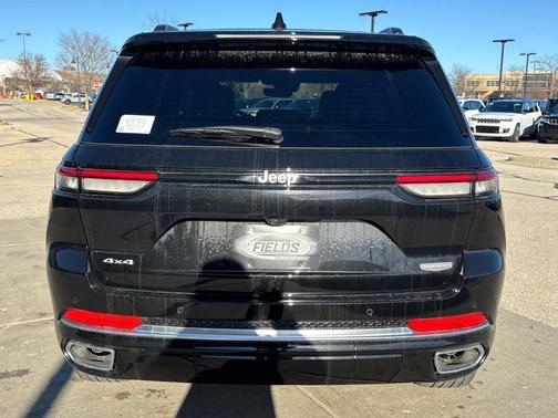 2025 Jeep Grand Cherokee Summit