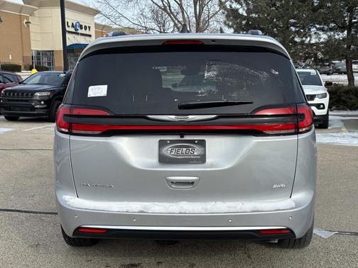 Silver Mist 2026 Chrysler Pacifica Pinnacle AWD