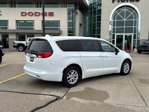 2017 Chrysler Pacifica LX
