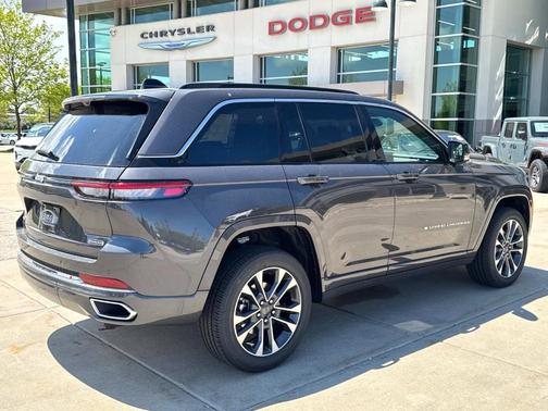 2025 Jeep Grand Cherokee Overland