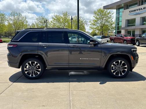 2025 Jeep Grand Cherokee Overland