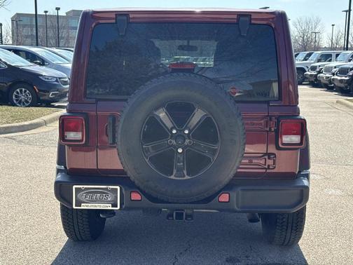 Snazzberry Pearlcoat 2021 Jeep Wrangler Unlimited Sahara Altitude