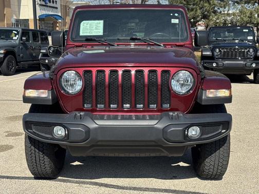 Snazzberry Pearlcoat 2021 Jeep Wrangler Unlimited Sahara Altitude