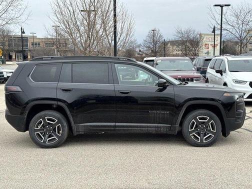 2026 Jeep Cherokee LAREDO/LIMITED