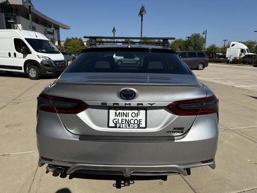 2021 Toyota Camry Hybrid XSE
