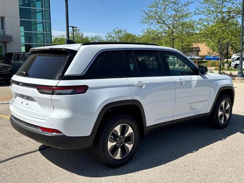2025 Jeep Grand Cherokee 4xe Base