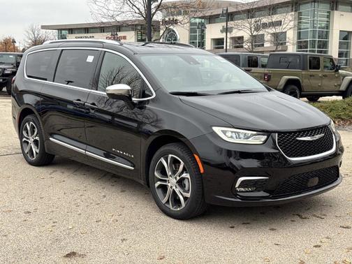 2026 Chrysler Pacifica Pinnacle AWD