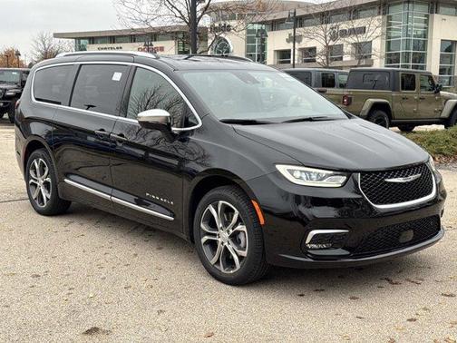 2026 Chrysler Pacifica Pinnacle AWD