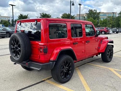 2025 Jeep Wrangler 4xe Sahara