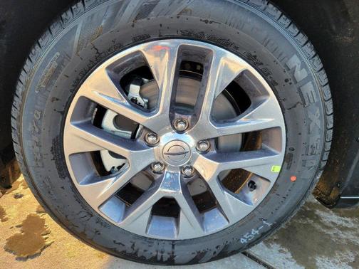 2025 Chrysler Pacifica Hybrid Pinnacle