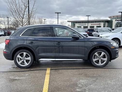 2020 Audi Q5 45 Prestige
