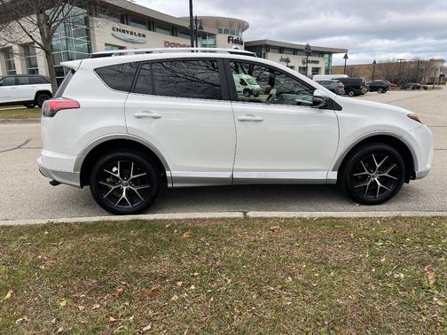 2016 Toyota RAV4 SE