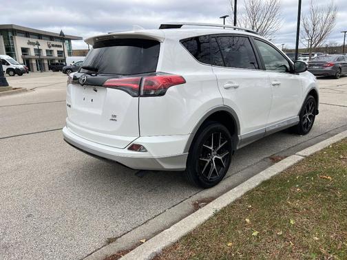2016 Toyota RAV4 SE