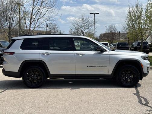 Silver Zynith 2025 Jeep Grand Cherokee L Laredo