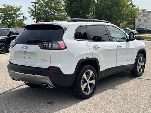 Bright White Clearcoat 2022 Jeep Cherokee Limited
