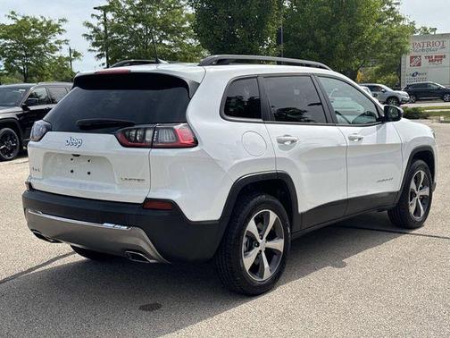 Bright White Clearcoat 2022 Jeep Cherokee Limited