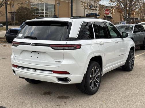 2025 Jeep Grand Cherokee Overland