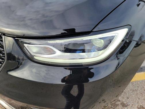2025 Chrysler Pacifica Hybrid Select