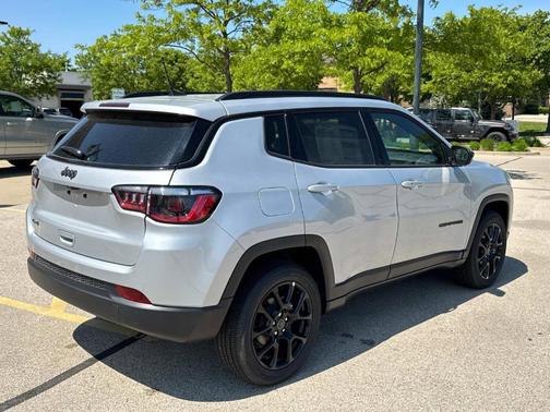 2025 Jeep Compass Latitude