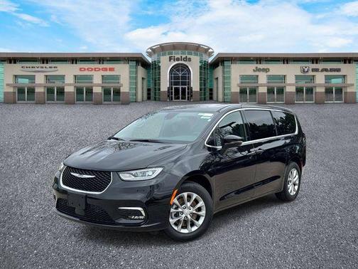 Diamond Black 2025 Chrysler Pacifica Select