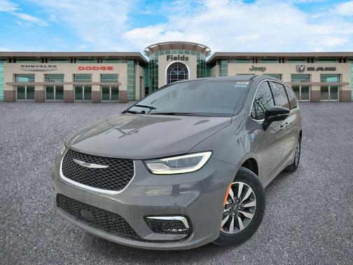 2025 Chrysler Pacifica Hybrid Select