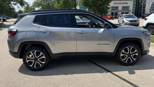 Billet Silver Metallic Clearcoat 2022 Jeep Compass Limited