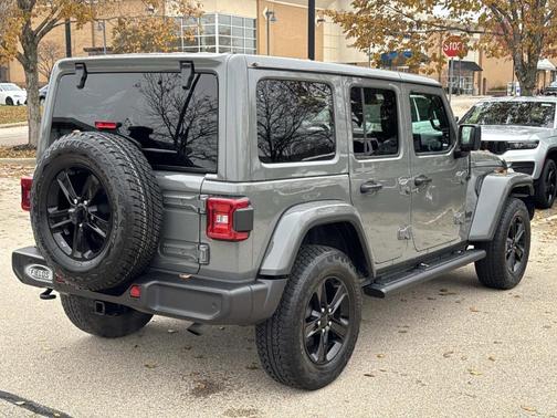 2021 Jeep Wrangler Unlimited Sahara Altitude