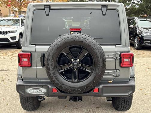 2021 Jeep Wrangler Unlimited Sahara Altitude