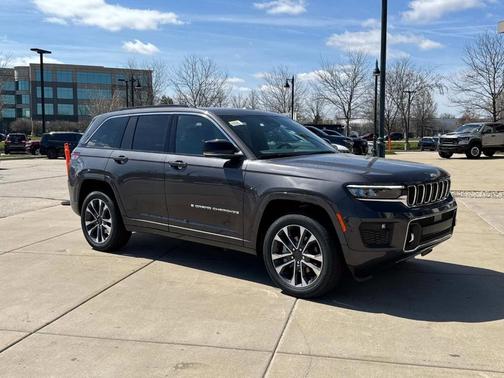 2025 Jeep Grand Cherokee Overland