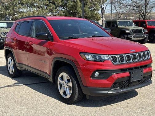 Redline Pearlcoat 2023 Jeep Compass Latitude
