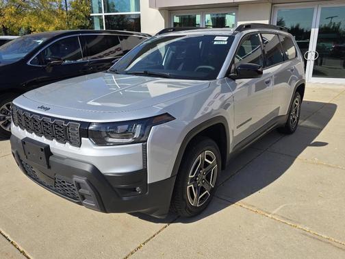 Silver Zynith 2026 Jeep Cherokee LAREDO/LIMITED