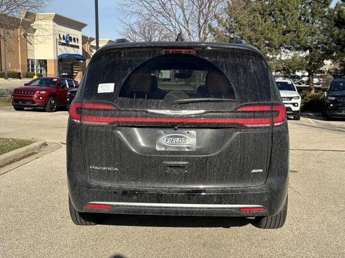 2026 Chrysler Pacifica Pinnacle AWD