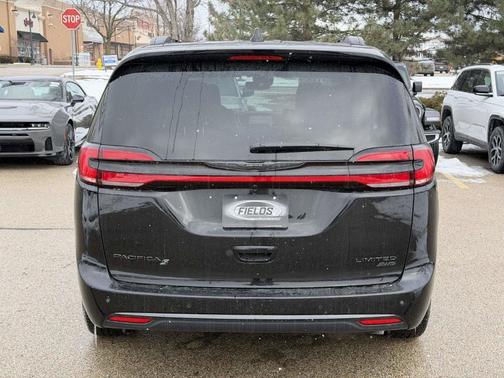 2026 Chrysler Pacifica Limited