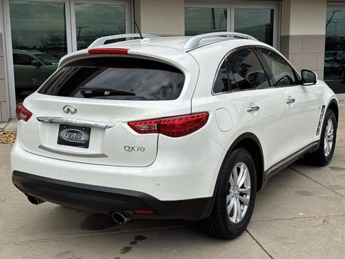 2014 INFINITI QX70 Base