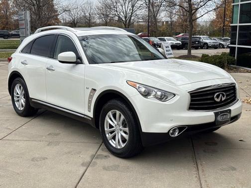2014 INFINITI QX70 Base