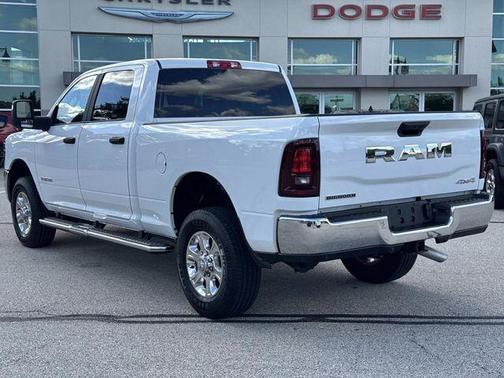 Bright White Clearcoat 2025 RAM 2500 Big Horn