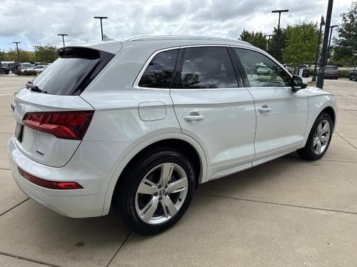 2019 Audi Q5 2.0T Premium Plus