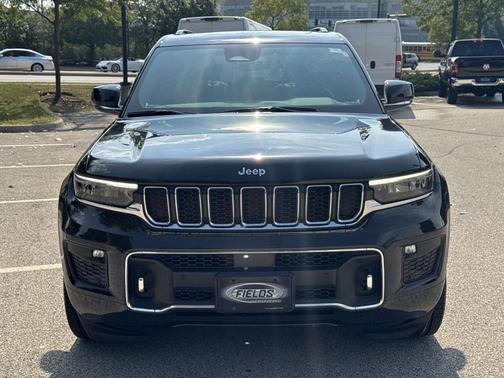 2022 Jeep Grand Cherokee Overland