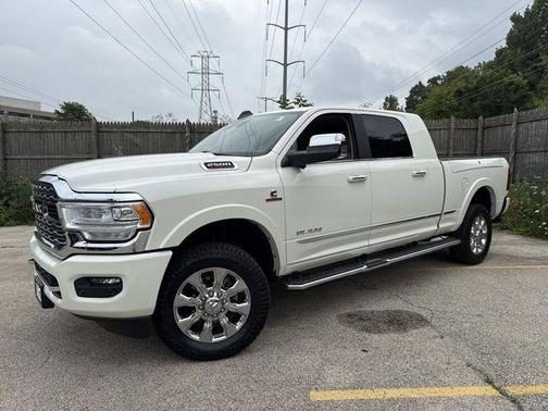 Pearl White 2022 RAM 2500 Limited