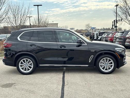 Jet Black 2023 BMW X5 PHEV xDrive45e