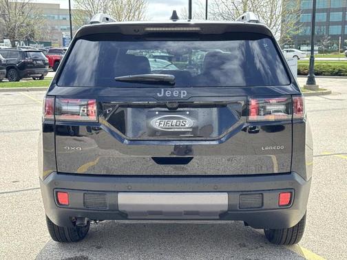 Diamond Black 2026 Jeep Cherokee LAREDO/LIMITED