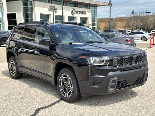 Diamond Black 2026 Jeep Cherokee LAREDO/LIMITED