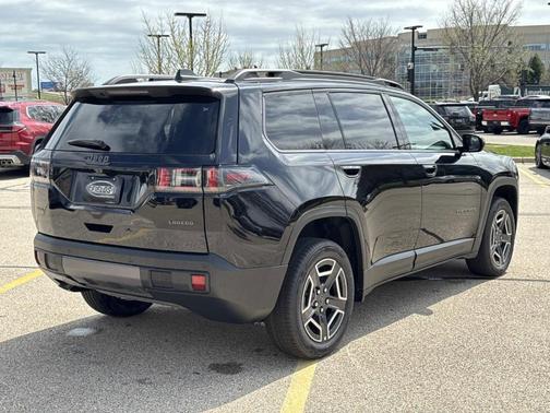 Diamond Black 2026 Jeep Cherokee LAREDO/LIMITED